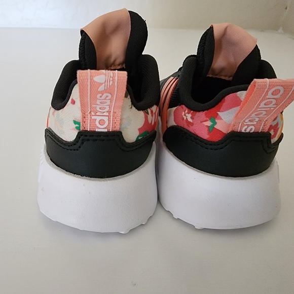 Gym shoe - Picture 4 of 5